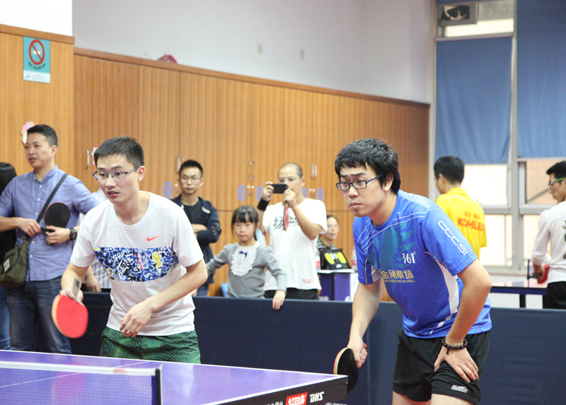 激情旋轉 勇“乓”高峰 ——第十二屆金秋文化節乒乓球賽精彩上演